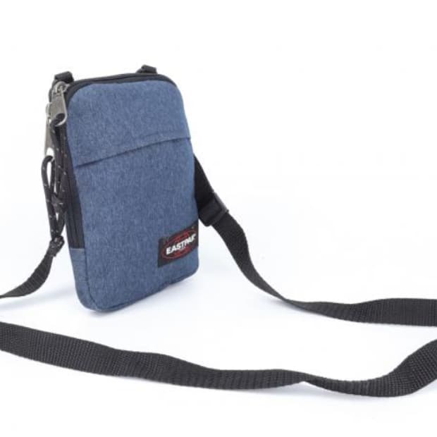 이스트팩 크로스백