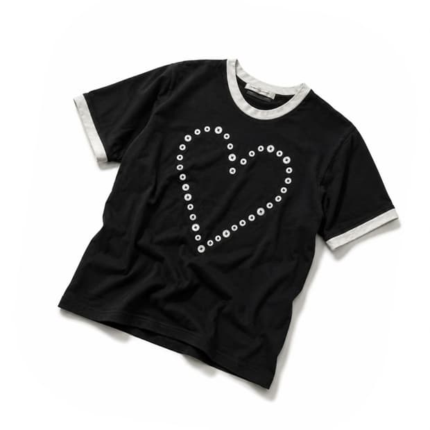 23SS Button Heart T-Shirt