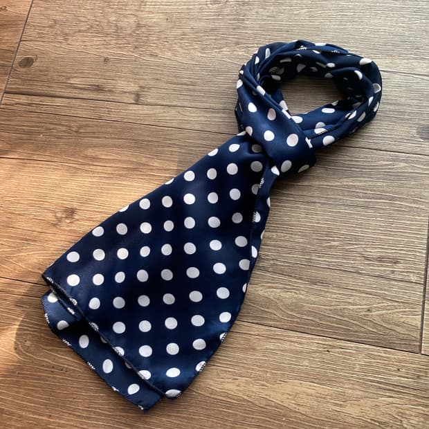 땡땡이 도트 머플러 스카프 목도리