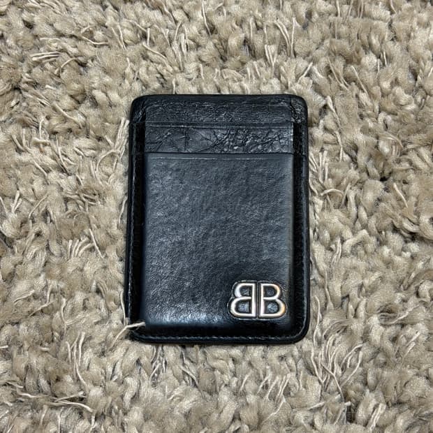 발렌시아가 BB 맥세이프 카드지갑