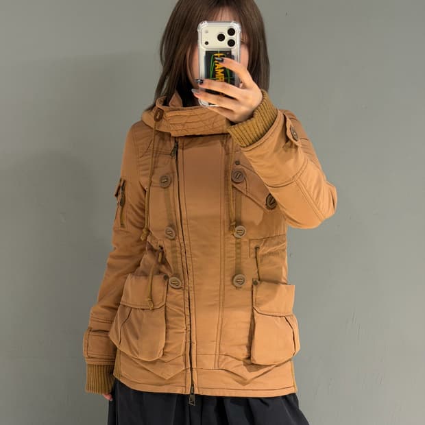 Spiral girl button high-neck jumper