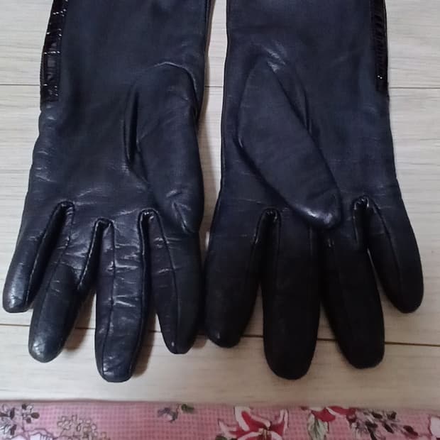 토리버치 여성가죽장갑 