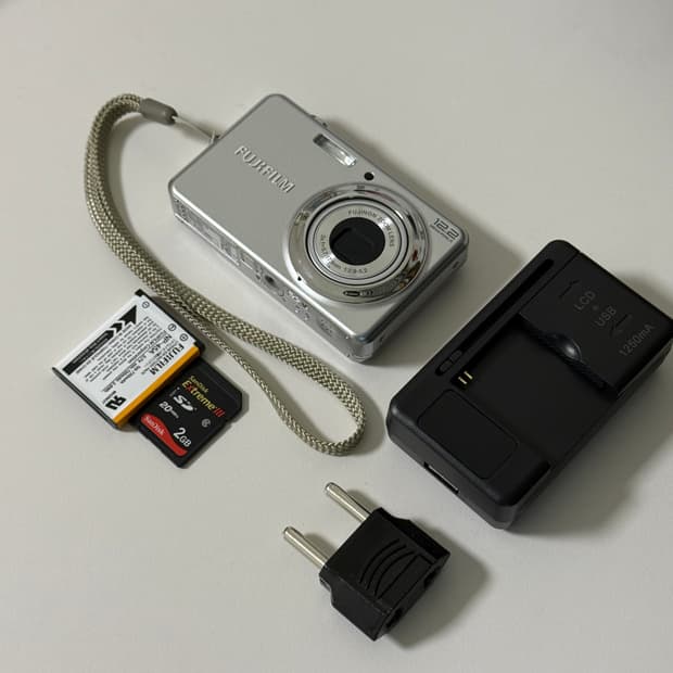 후지필름 파인픽스 J30 빈티지디카 디지털카메라