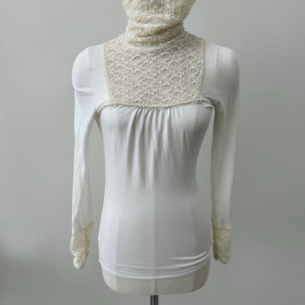  Lace Highneck Layered Top