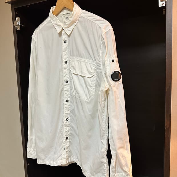 CP컴퍼니 화이트 셔츠 XL (105) 20FW