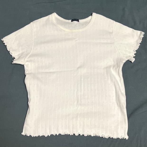 제니 Brandy Melville 브랜디멜빌 화이트 티