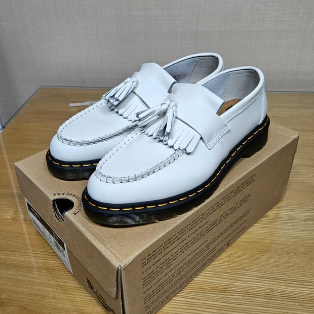 닥터마틴 아드리안 YS 화이트 280