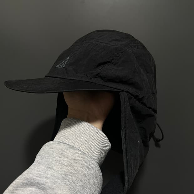 나이키 ACG 웜 AW84 블랙 앤트러사이트