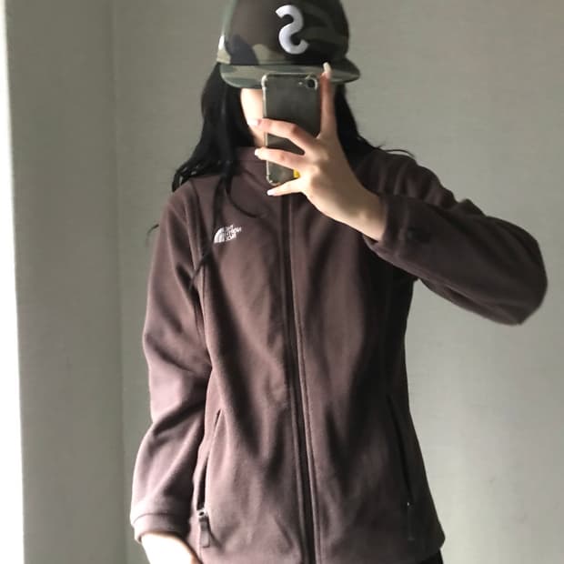 노페 브라운 후리스