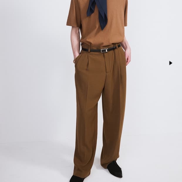 (새상품) 26SS 렉토 플루이드 디테일 팬츠 브라운 M