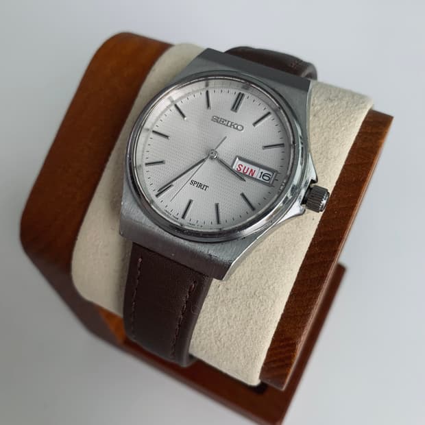 세이코 Seiko 쿼츠 브라운 래더