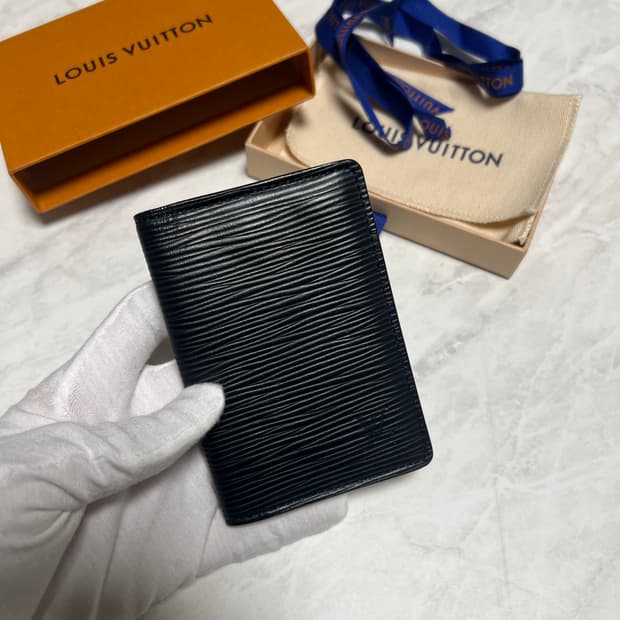 루이비통 에삐 포켓 오거나이저 지갑