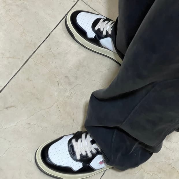(촬영소품) 280 오트리 메달리스트 스니커즈