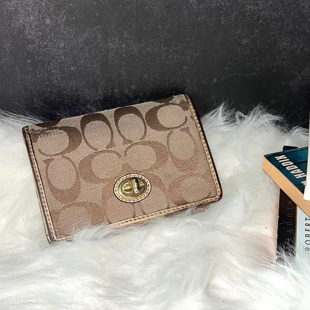 90s coach 시그니처 턴락 골드 캔버스 레더 월렛 반지갑