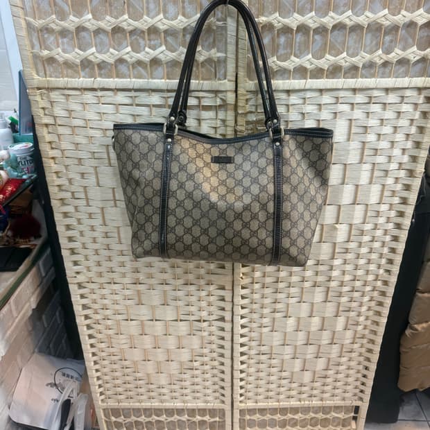 정품 구찌 쇼퍼백 팝니다