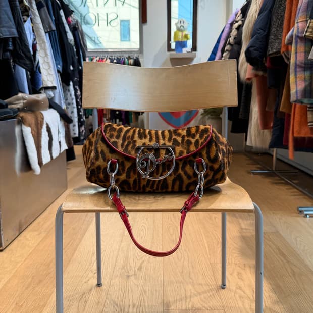 크리스찬 디올 레오파드 송치 디바 플랩백 