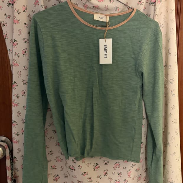리키 롱슬리브 5 Neck Long Sleeve faded green