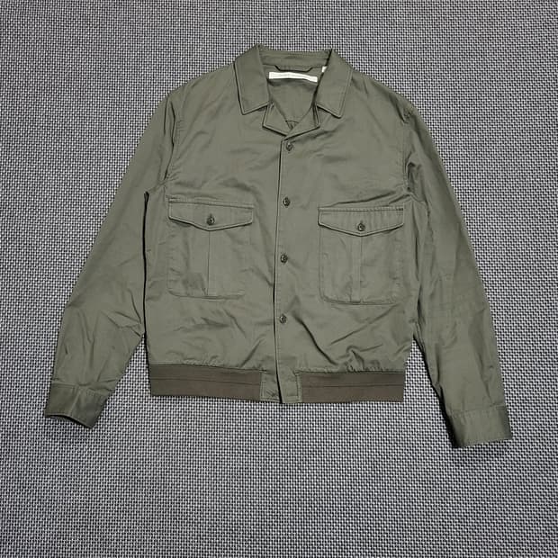 유니클로x르메르 코튼 셔츠 자켓 카키 (M)