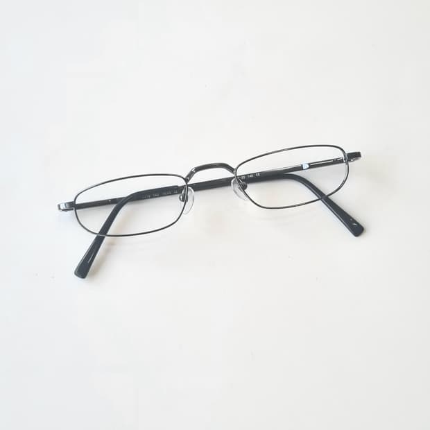 데드스탁 긱시크 트렌디한 사각 메탈 안경테 453
