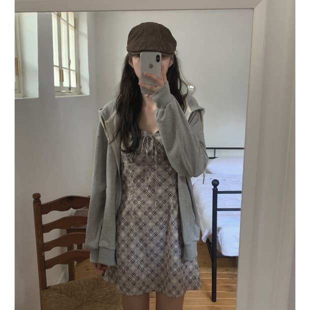 [새상품] 뮤트크레메 자체제작 루즈 후드 집업 그레이