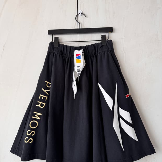 텍있는 새상품 리복 Pyer Moss 콜라보 포켓스커트 XS(44,55사