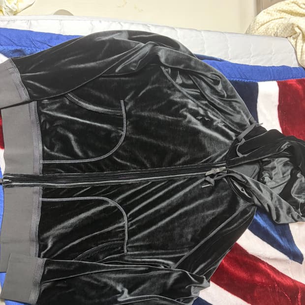 톰포드 벨루어 트레이닝 셋업