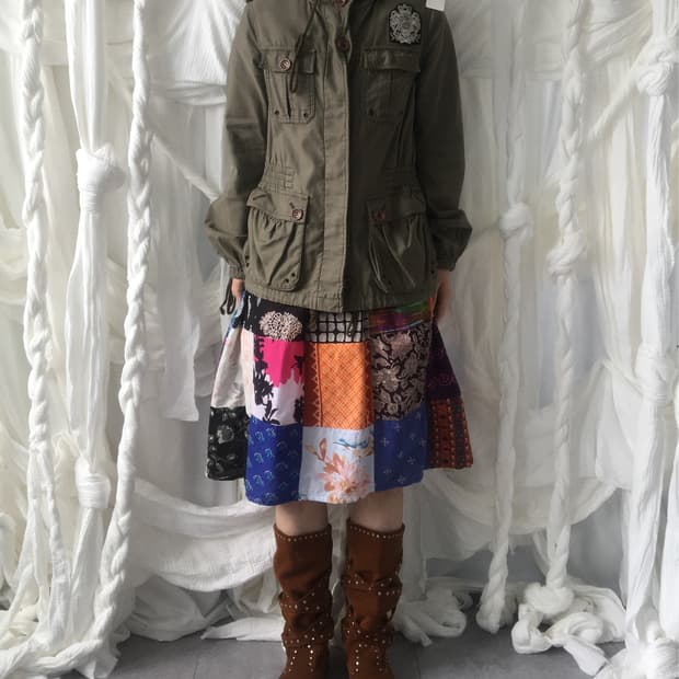 Patch point high neck hood jacket