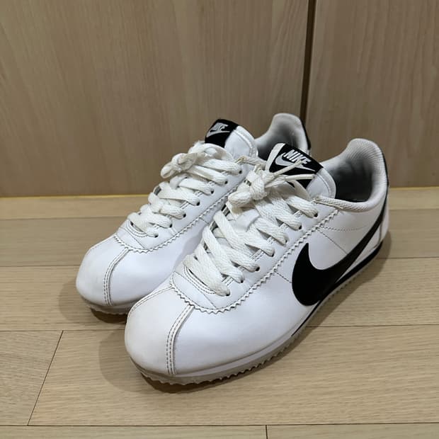 나이키 코르테즈 흰검 240