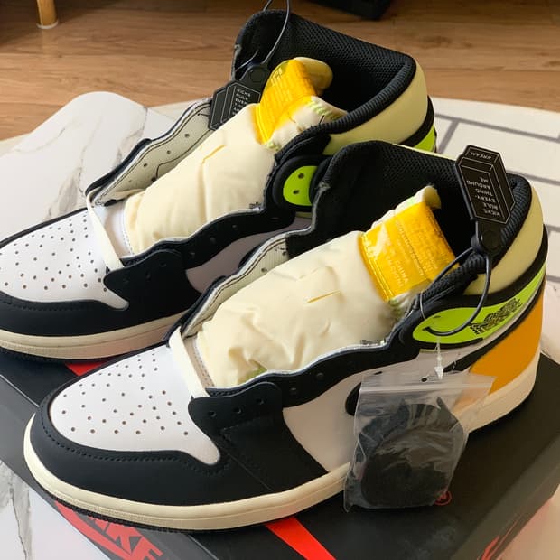 270 조던1 하이 볼트 새제품 크림판