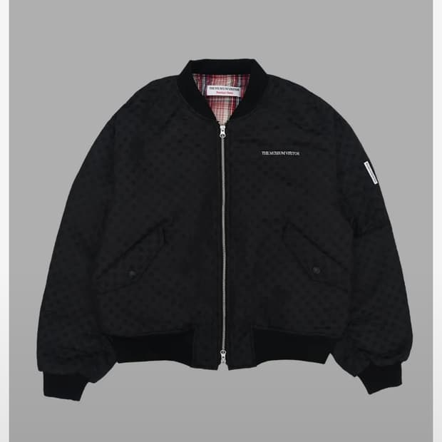 더뮤지엄비지터 자켓