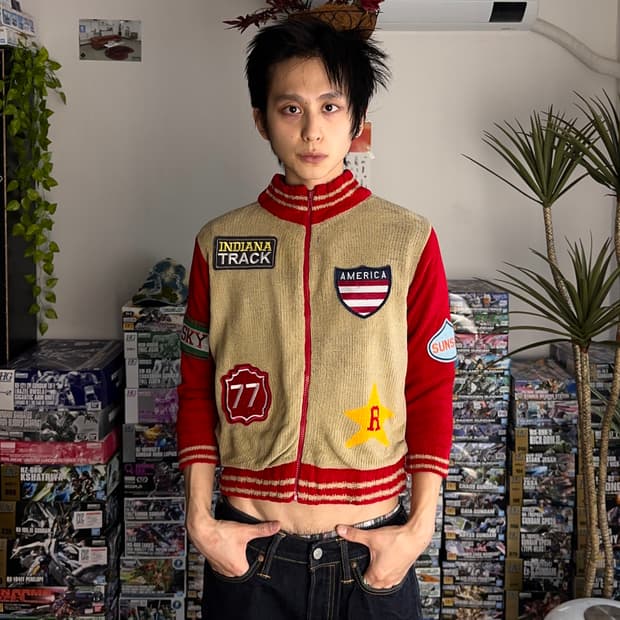 CRT Navy 패치 바시티 무드 니트집업 