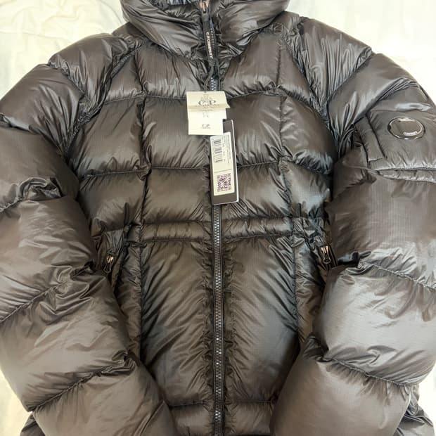 cp컴퍼니 디디쉘 패딩 블랙 XL 새상품급