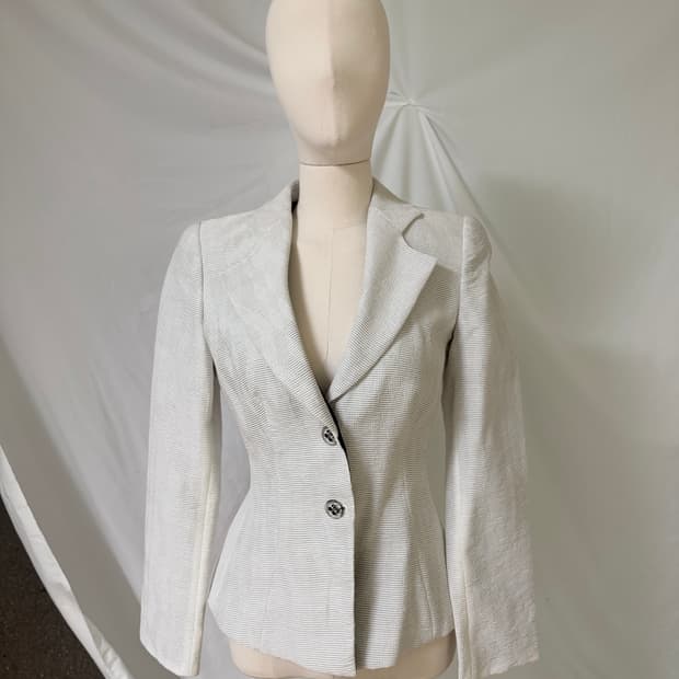 유니크한 아이보리 슬림핏 자켓 36