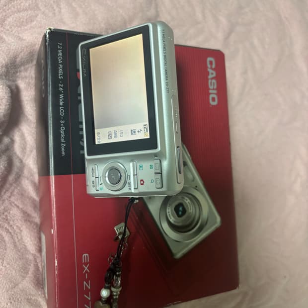 Casio exilim z77판매 (플리커 현상 있음)