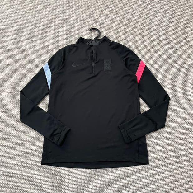 나이키 국대 드릴탑상의 5604