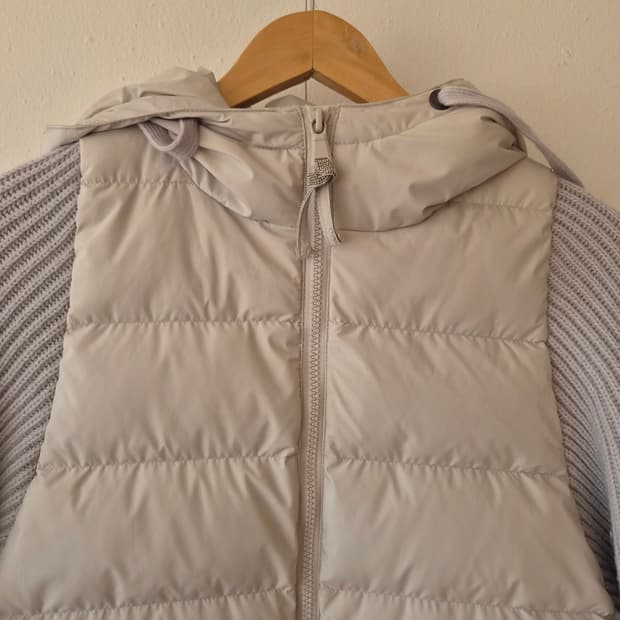 부루넬 여성 니트 배색후드패딩 40사이즈