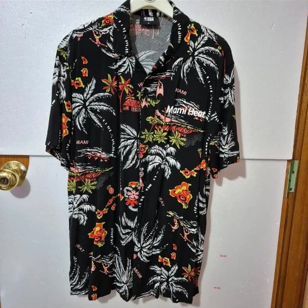 583) NBA 하와이안 반팔 셔츠 m ~L  여유있게나옴