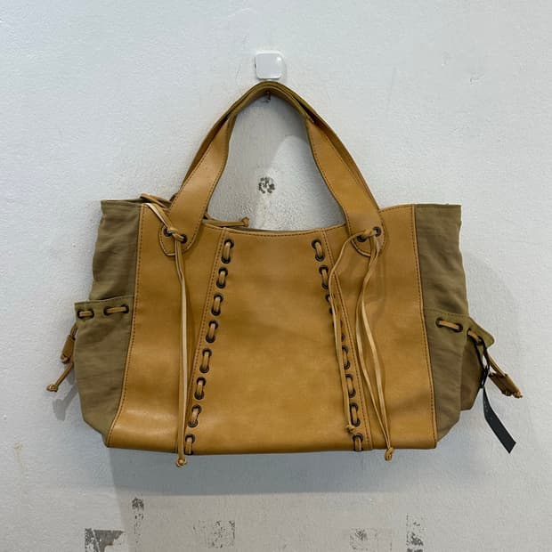 Vintage leather bag