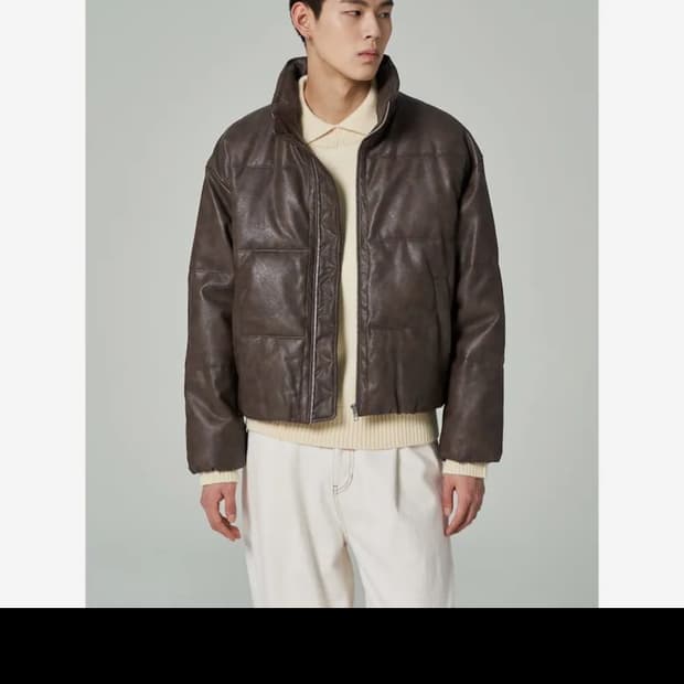 에잇세컨즈 페이크 레더 숏 푸퍼 브라운 m