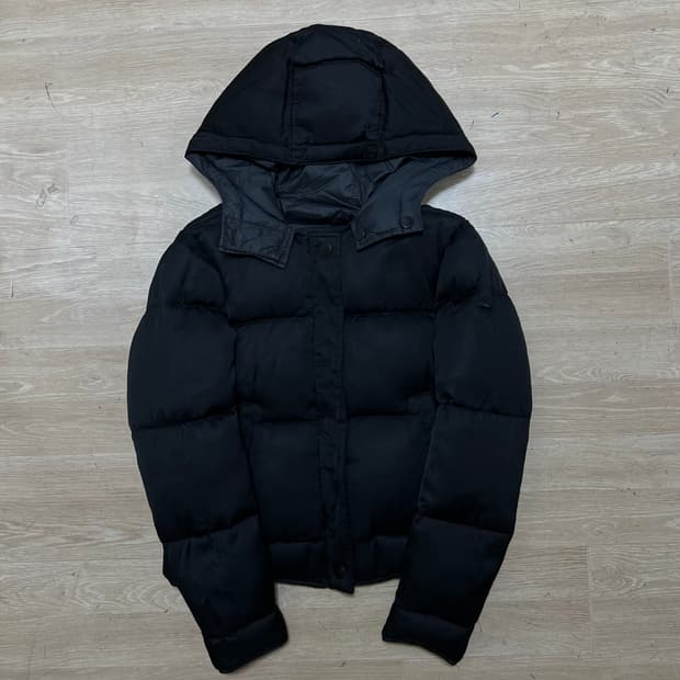 알마니 아르마니 진스 여성 덕다운 후드 푸퍼패딩 점퍼 [블랙] 40