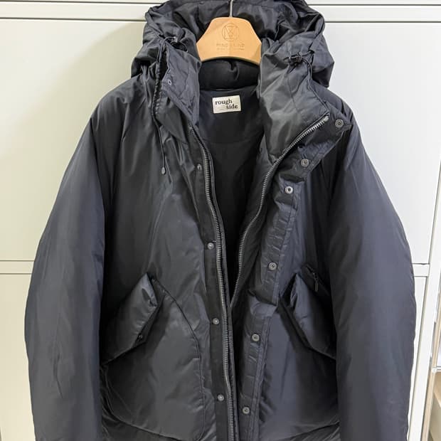 러프사이드 클라우드 파카 블랙 1사이즈