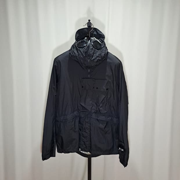 (택포) CP컴퍼니 x 아디다스 콜라보 바람막이 자켓 L B487