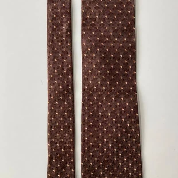 기라로쉬 넥타이