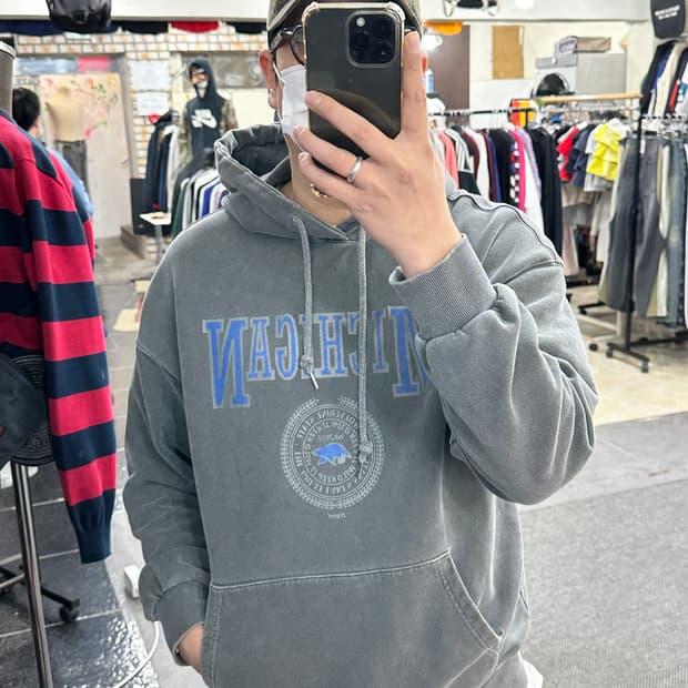 트래블 미시간 울버린 피그먼트 후드 L