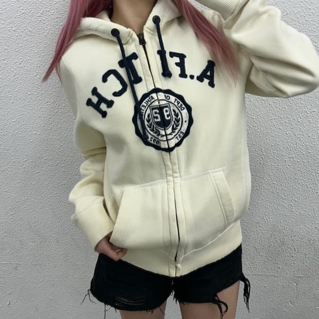 아베크롬비 센터로고 화이트 후드집업 M