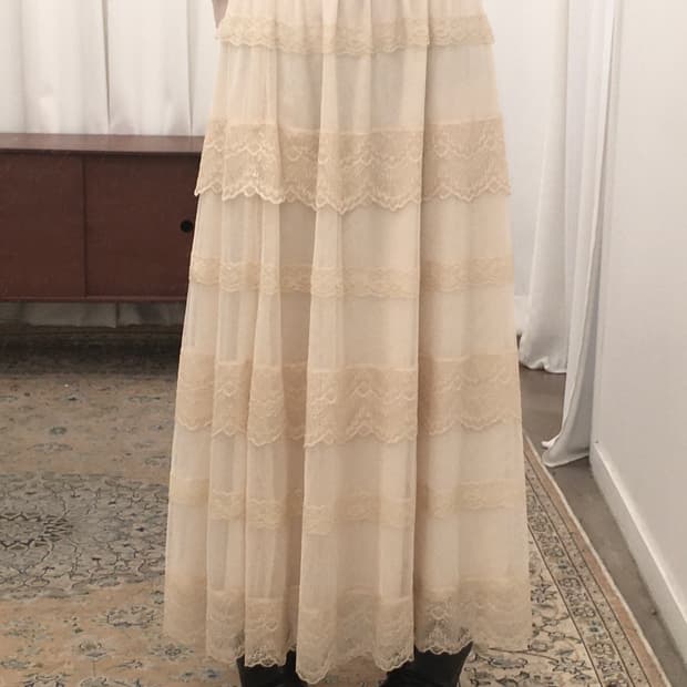 아이보리 롱스커트