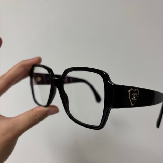 샤넬 하트 안경