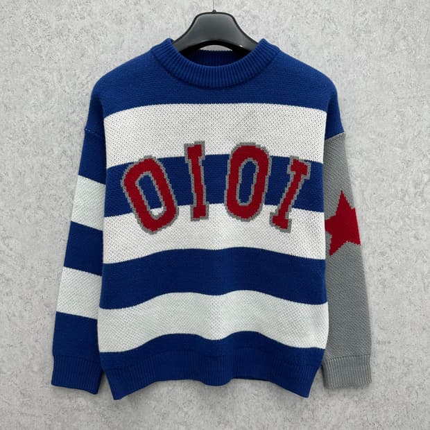 95 OiOi 오아이오아이 여자 오버핏 니트