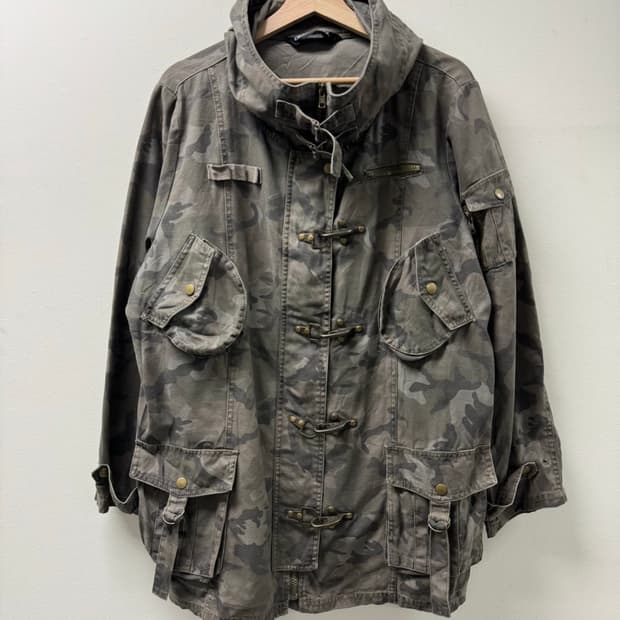 Crazy Angel 멀티포켓 카모 후드 자켓