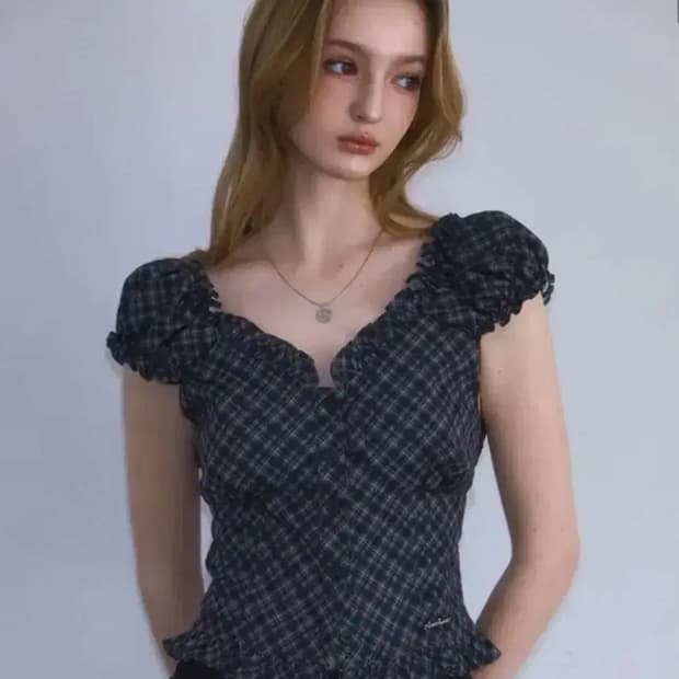 미야오 착용 로제프란츠 프릴 셔링 슬리브리스 블랙 s 블라우스